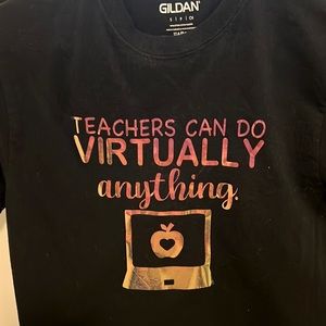 School T-shirt size S